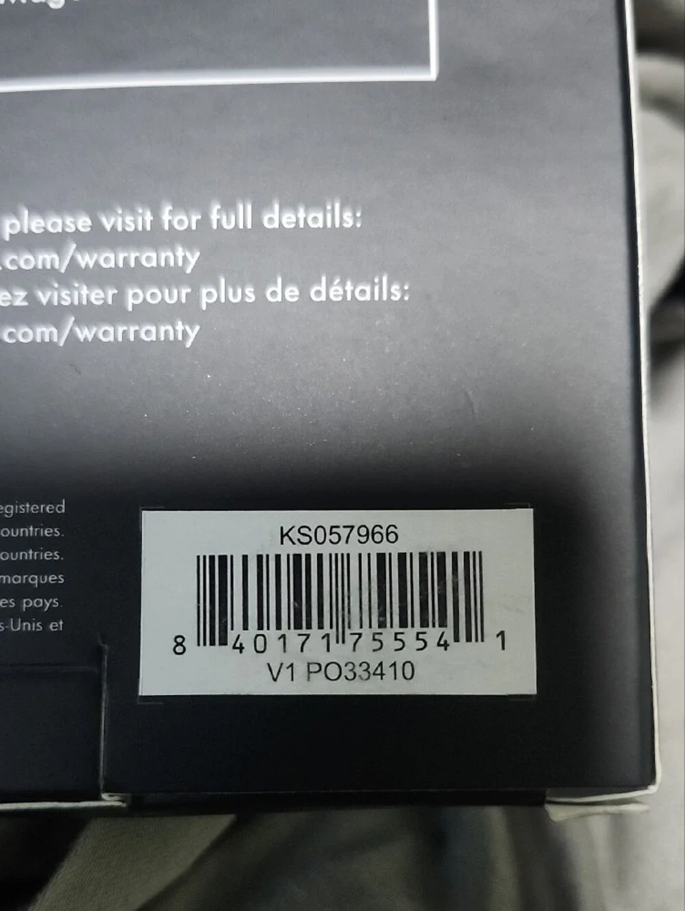 Kate Spade Magnetic Zip Wallet for MagSafe - Black New In Box